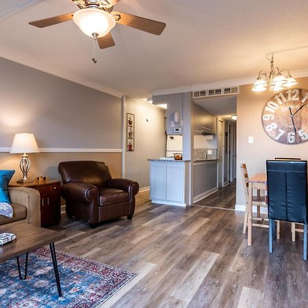 Cabin Style Mountaintop Views - Indoor&Outdoor Pools - 2 Hot Tubs Gatlinburg Buitenkant foto