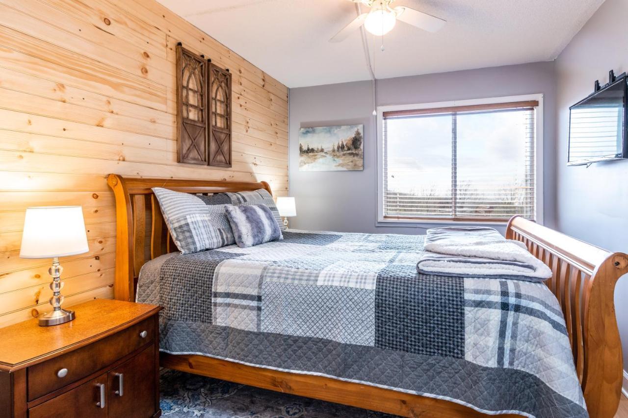 Cabin Style Mountaintop Views - Indoor&Outdoor Pools - 2 Hot Tubs Gatlinburg Buitenkant foto