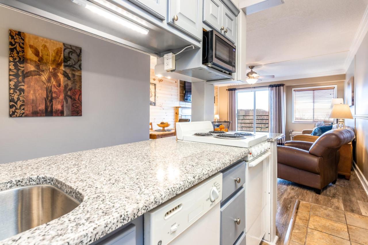 Cabin Style Mountaintop Views - Indoor&Outdoor Pools - 2 Hot Tubs Gatlinburg Buitenkant foto