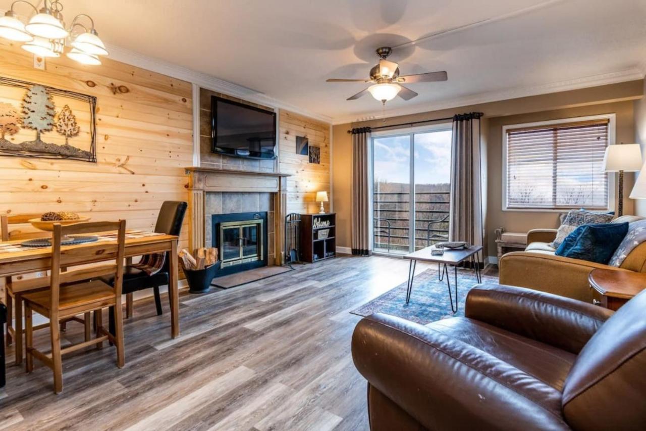Cabin Style Mountaintop Views - Indoor&Outdoor Pools - 2 Hot Tubs Gatlinburg Buitenkant foto