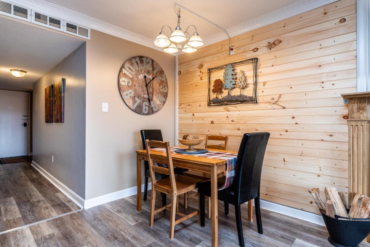 Cabin Style Mountaintop Views - Indoor&Outdoor Pools - 2 Hot Tubs Gatlinburg Buitenkant foto