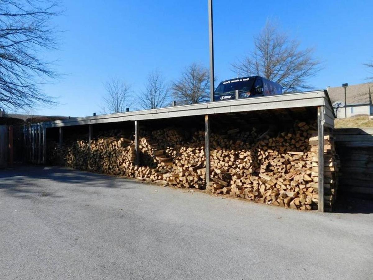 Cabin Style Mountaintop Views - Indoor&Outdoor Pools - 2 Hot Tubs Gatlinburg Buitenkant foto